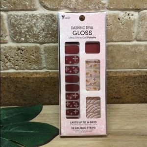 3/$30 - BNIP Dashing Diva Nail Wraps - Candy Graham